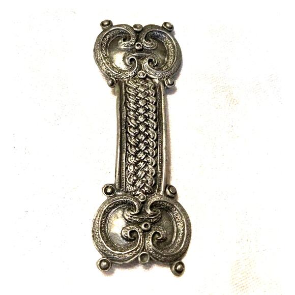 Vintage Celtic Brooch Pewter Gray Signed Artcast Shawl Scarf Statement Pin - Picture 2 of 6